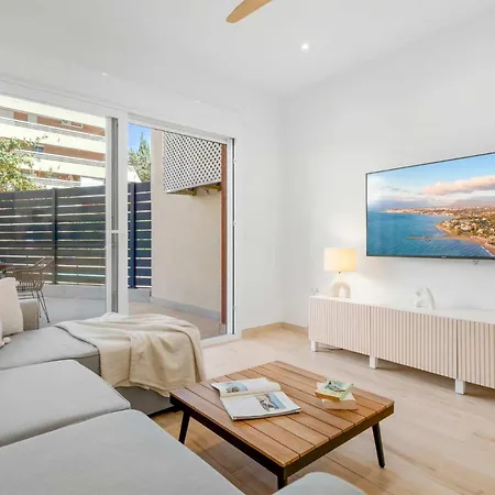 Modern 2br Centre Pool & Terrace شقة ماربيا